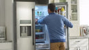  Maytag 33-inch, 21.2 cu.ft. Freestanding Top Freezer Refrigerator with Interior Ice Maker MRT711SMFZ EXTERNAL_VIDEO 2